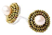 Classic pink pearl earrings by Ziio